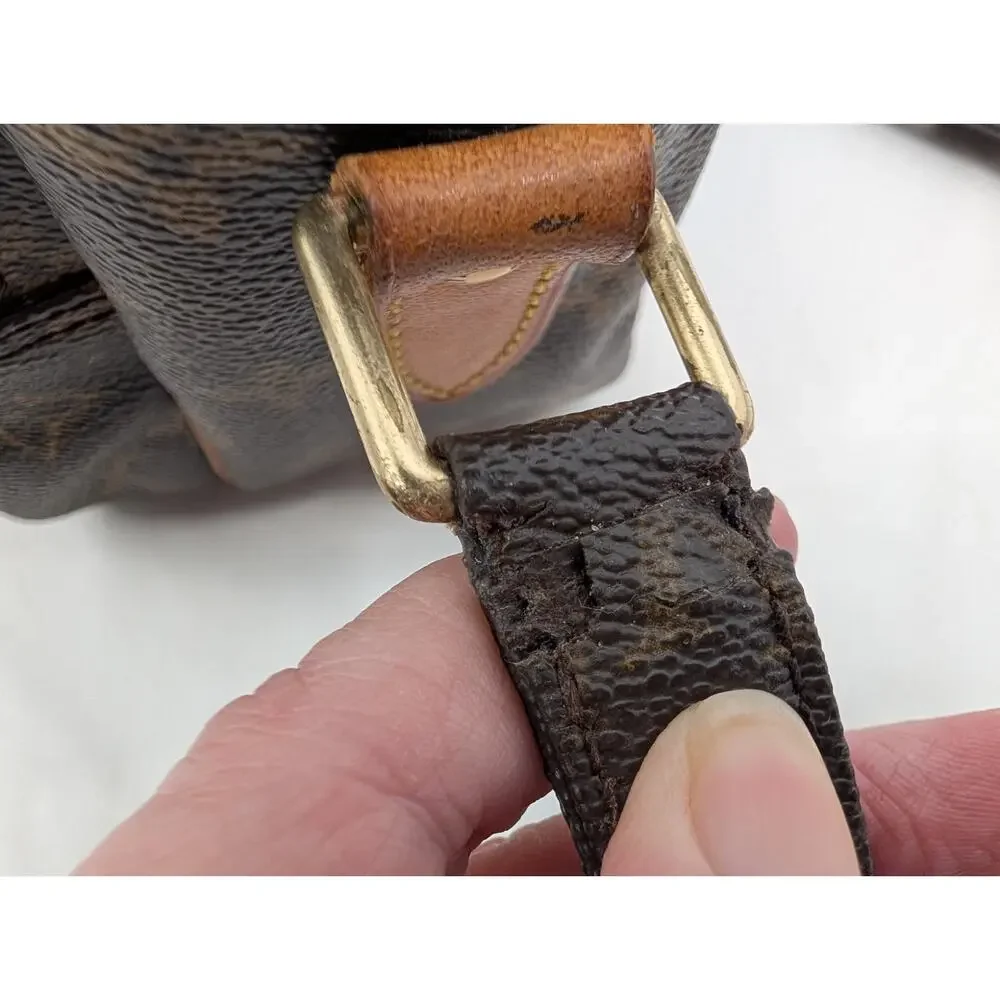 Authentic Louis Vuitton Nile Monogram Crossbody Bag with Cert of Authenticity